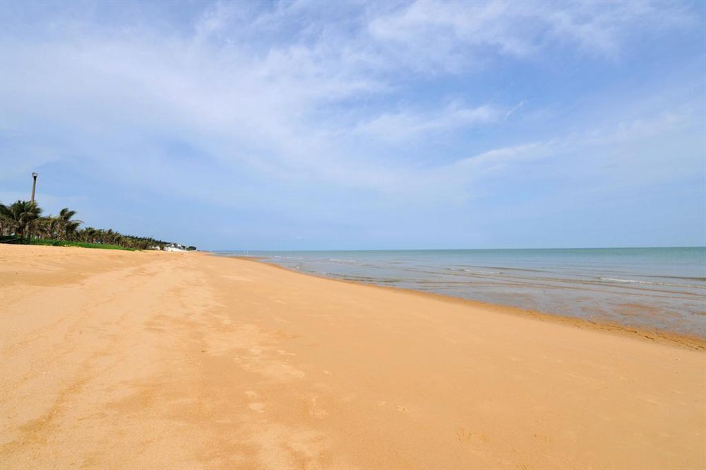 小区周边配套：金沙湾景区（外海）