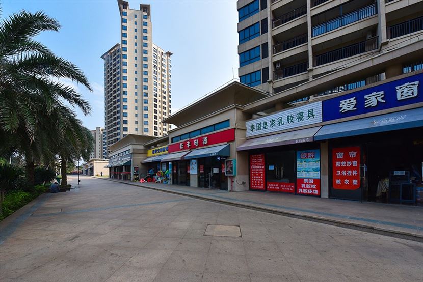 小区商业街实景图 小区商业街实景图