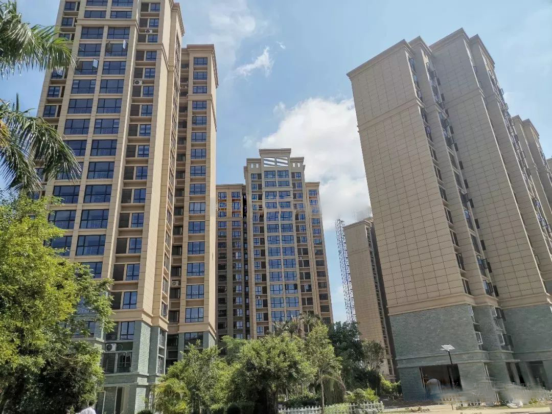 日广凤羽林推出5套特价房源，建筑面积61-79㎡2-3房户型，一口价60.8万/套起